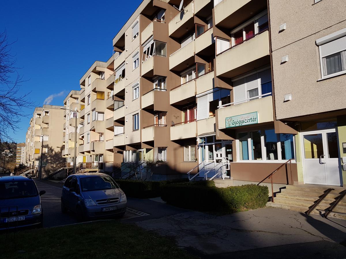 Hegyalja Apartman Zalaegerszeg Exterior photo